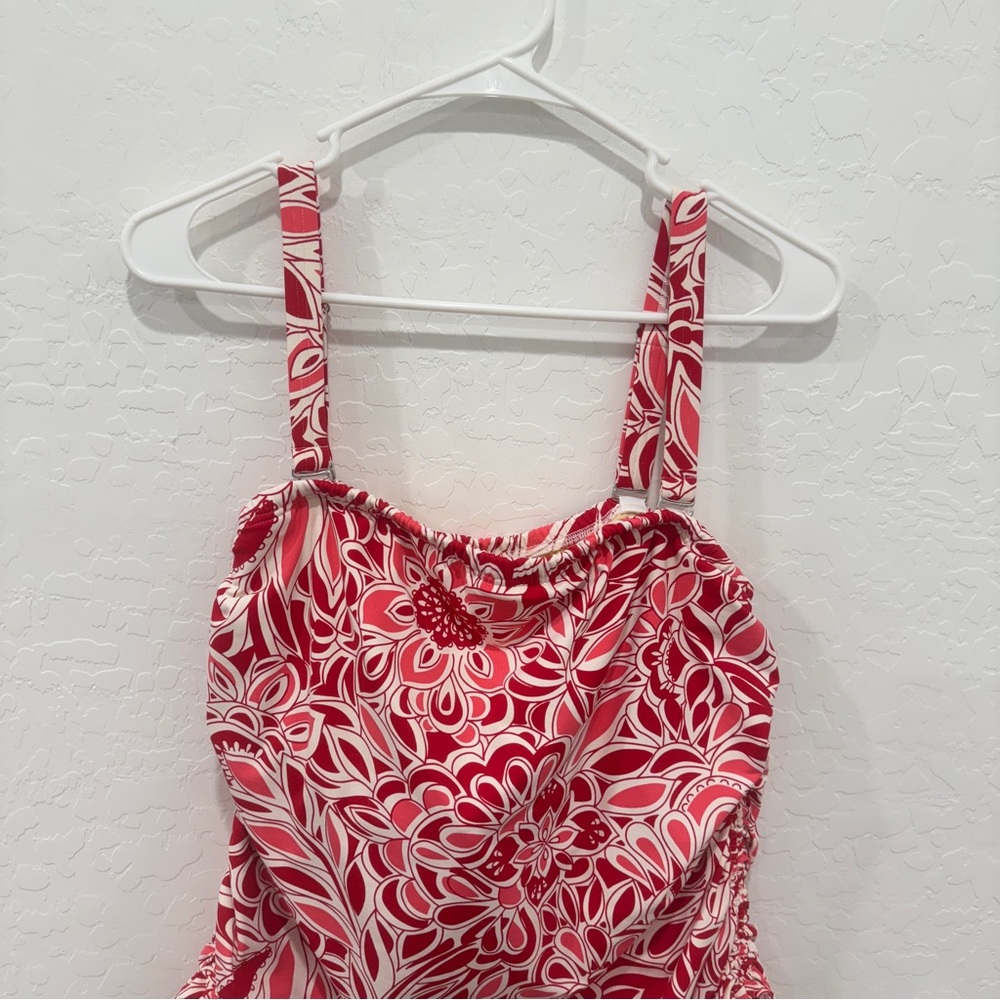 Lands’ End Tankini Swim Top Womens 16W Red Pink Geometric Modest Vacation - Picture 2 of 6